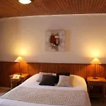 Des Chazes Hotel