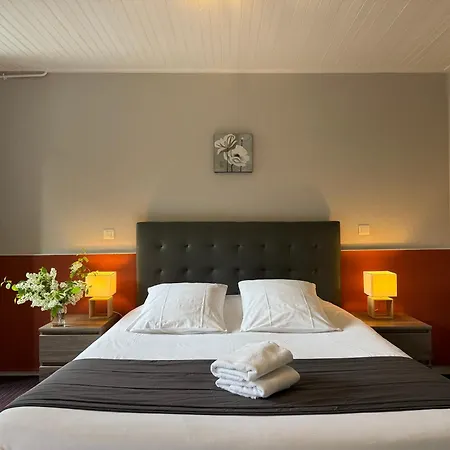 Des Chazes Hotel